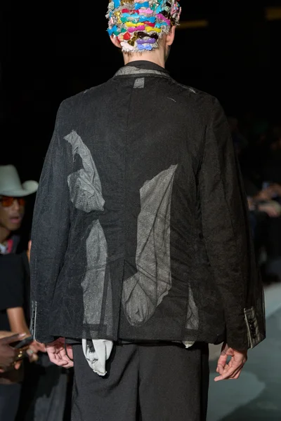 Look 93